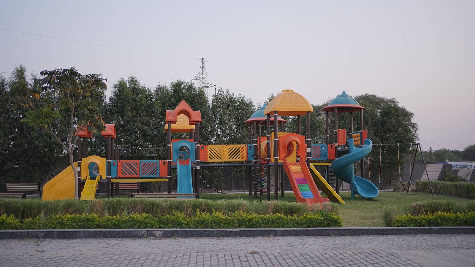 VKG Spring Field garden